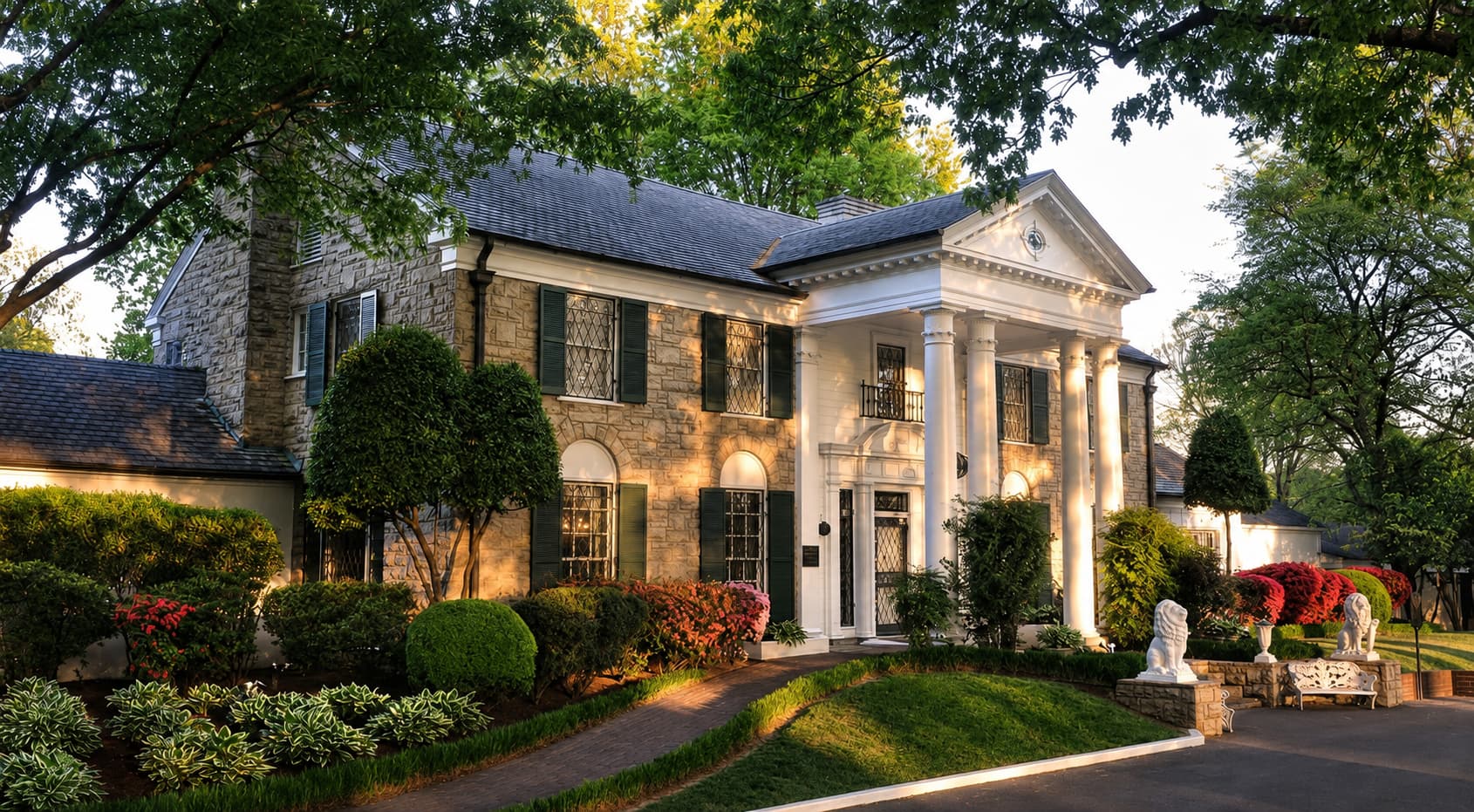 Graceland: The Home of Elvis Presley